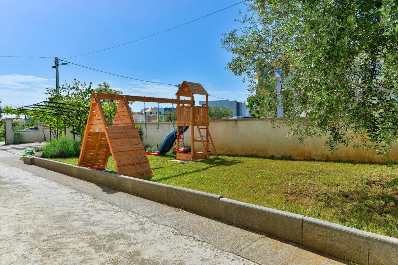Hacienda Mia With Yacuzzi And Free Parking Zadar Exterior photo